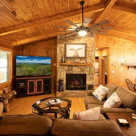 Cozy 'Grey Fox' Cabin Between Boone & Blowing Rock Εξωτερικό φωτογραφία