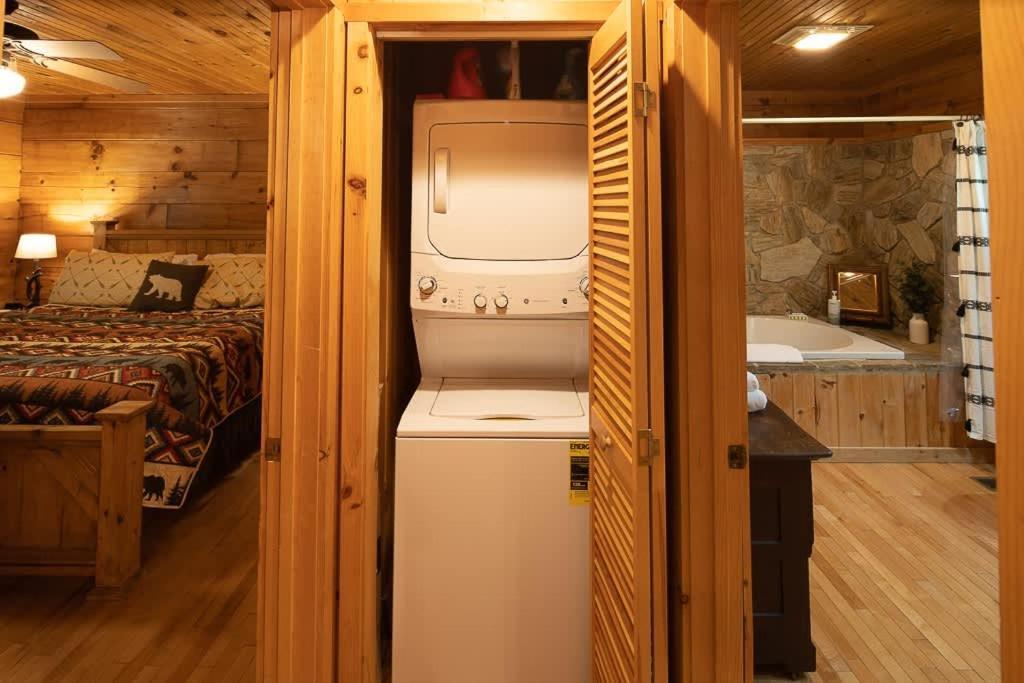 Cozy 'Grey Fox' Cabin Between Boone & Blowing Rock Εξωτερικό φωτογραφία