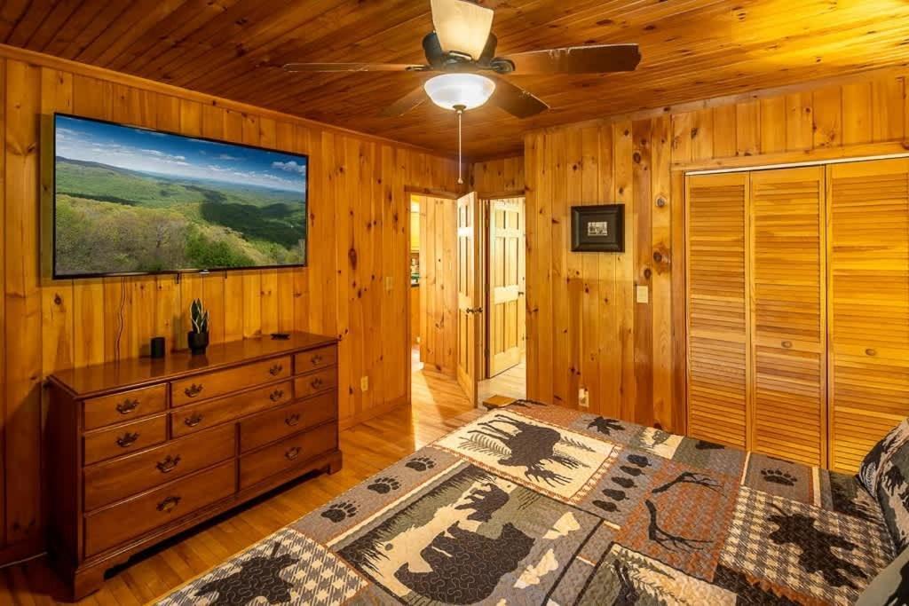 Cozy 'Grey Fox' Cabin Between Boone & Blowing Rock Εξωτερικό φωτογραφία