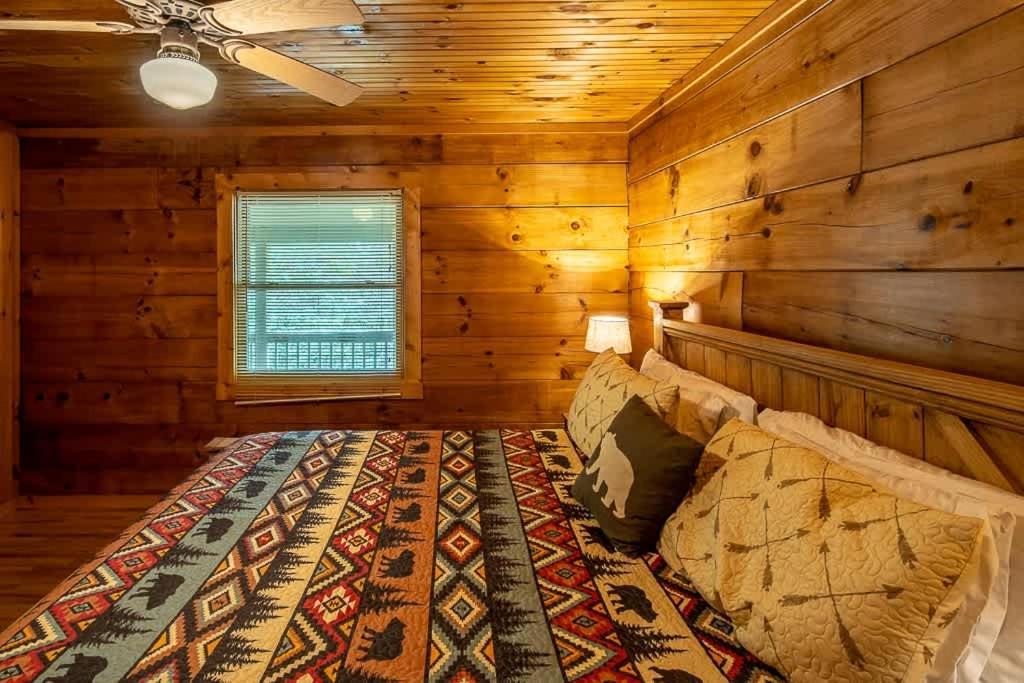 Cozy 'Grey Fox' Cabin Between Boone & Blowing Rock Εξωτερικό φωτογραφία
