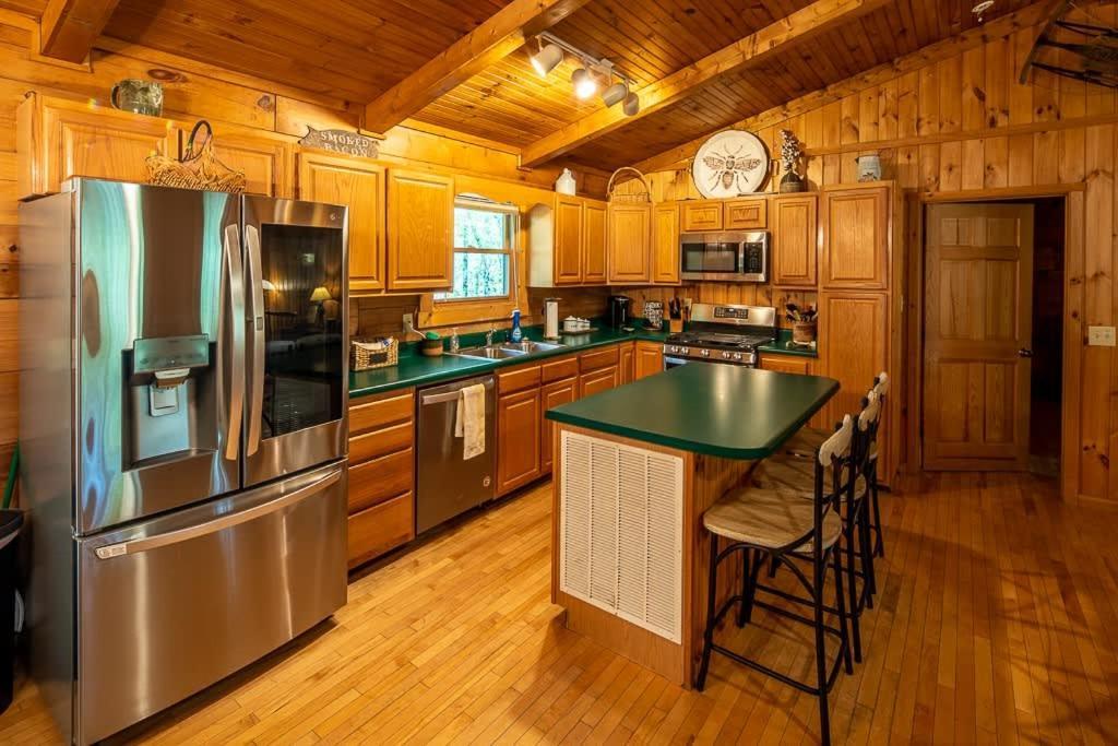 Cozy 'Grey Fox' Cabin Between Boone & Blowing Rock Εξωτερικό φωτογραφία