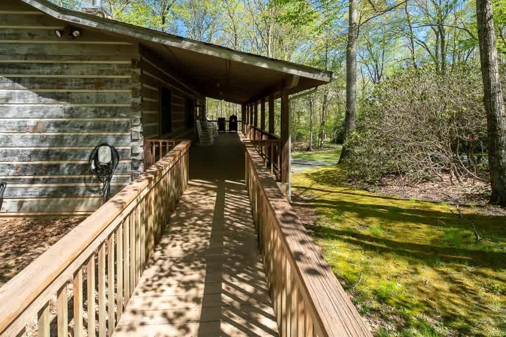 Cozy 'Grey Fox' Cabin Between Boone & Blowing Rock Εξωτερικό φωτογραφία