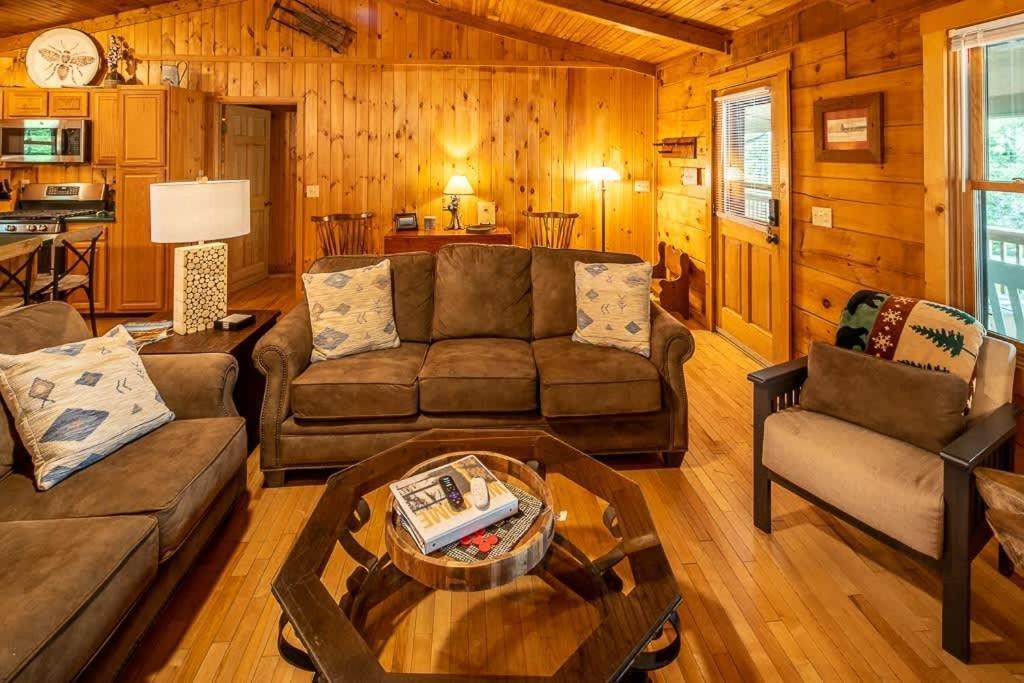 Cozy 'Grey Fox' Cabin Between Boone & Blowing Rock Εξωτερικό φωτογραφία
